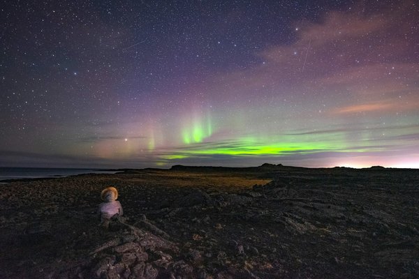 What are the best UK campsites for experiencing dark sky parks and stargazing?