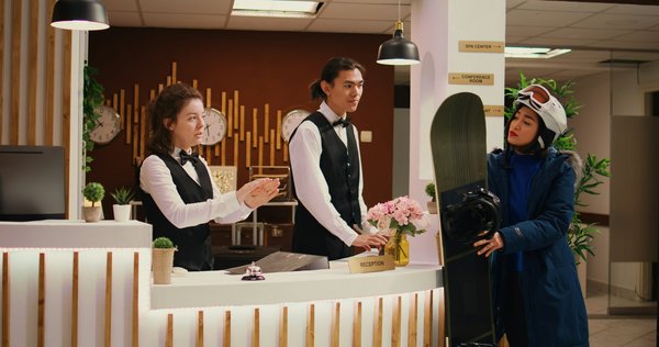 What amenities should you look for in a holiday rental in the Cotswolds for attending harvest festivals?